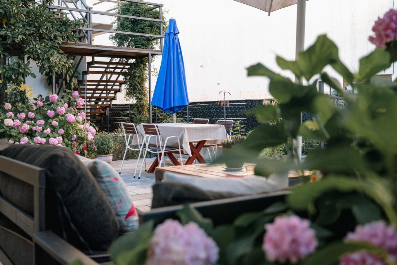 Hostel Center Ulcinj Eksteriør billede