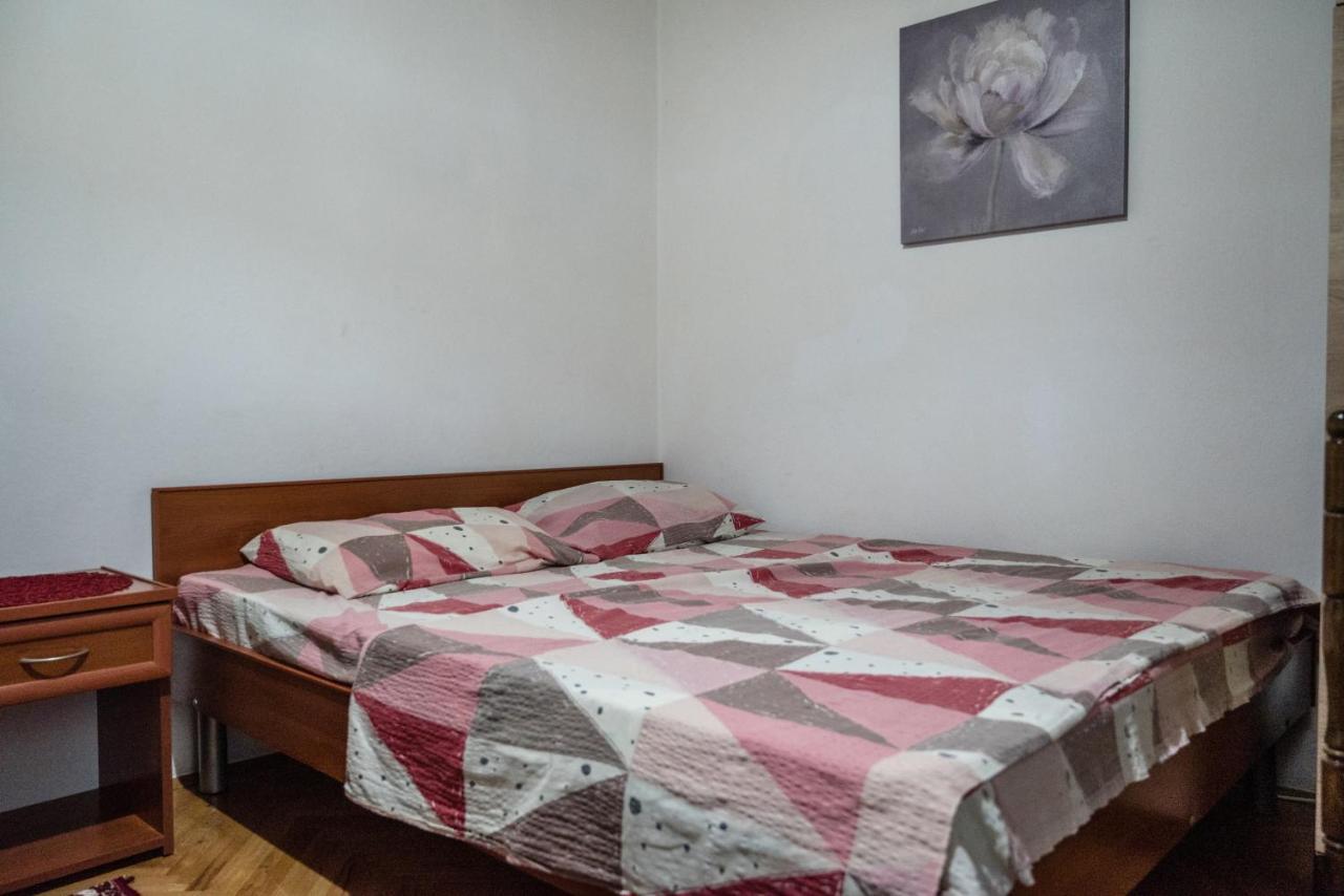 Hostel Center Ulcinj Eksteriør billede